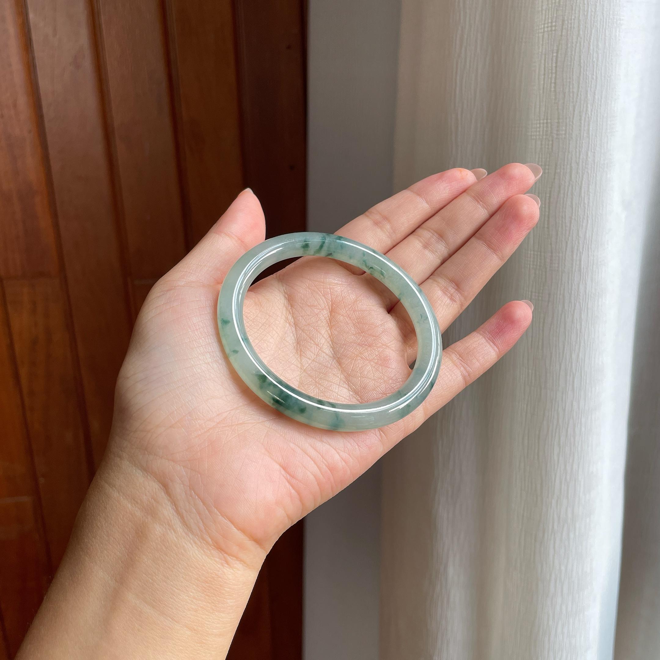 糯冰飘花圆条贵妃镯 54圈 天然缅甸A货翡翠（yc528523）