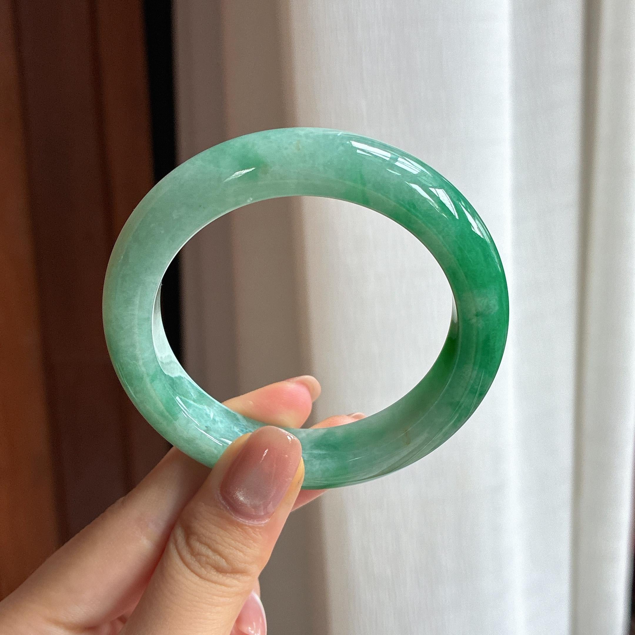 糯冰带色翡翠平安镯（54mm)（yc423065）