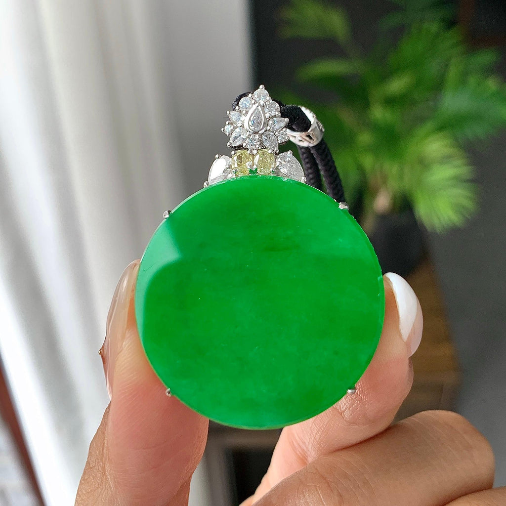 18K金钻镶冰种满绿无事牌吊坠（yc248218）