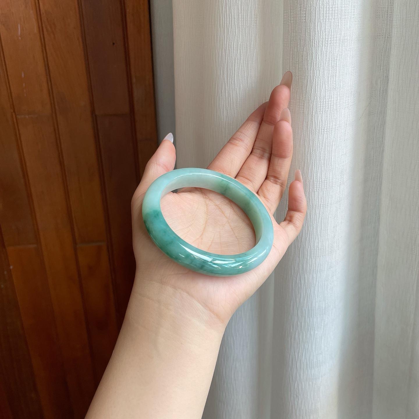 细糯冰飘花翡翠平安镯（60.5mm）（yc272824）