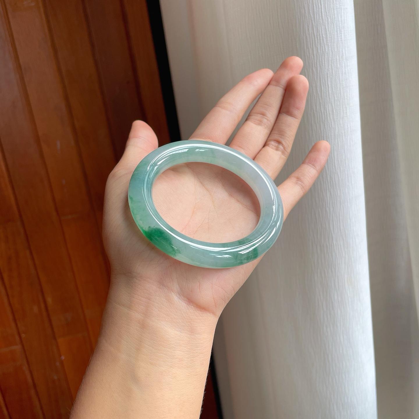 冰种飘花翡翠圆条手镯（55.8mm）（yc249168）