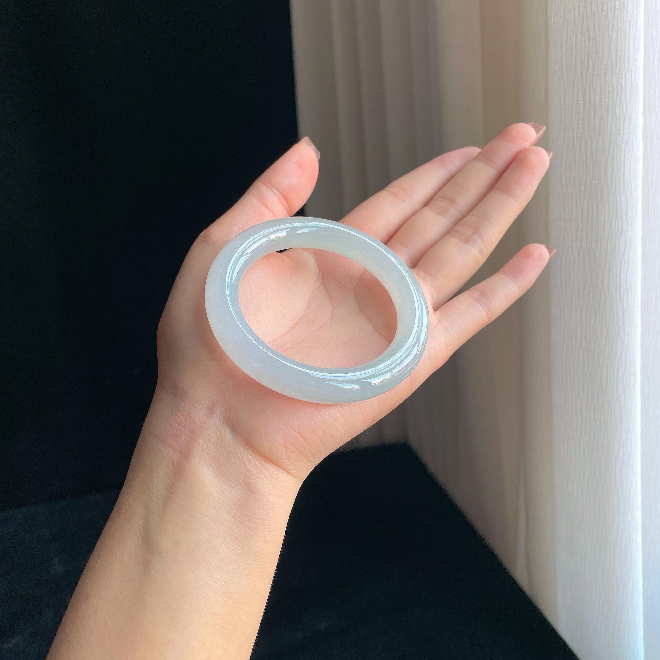冰种淡底色圆条翡翠手镯（53mm）（yc376741）