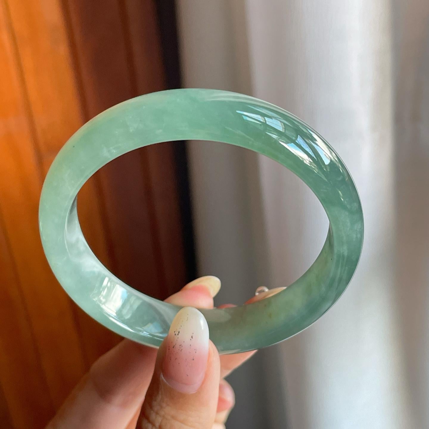 糯冰种湖水绿翡翠平安镯（56.3mm）（yc220799）