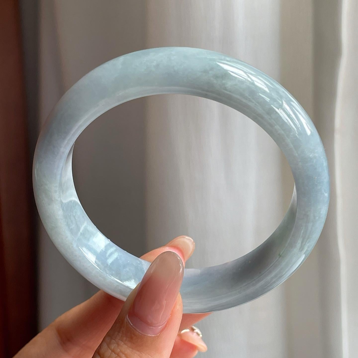 糯冰种淡紫底翡翠平安镯（56mm）（yc194790）