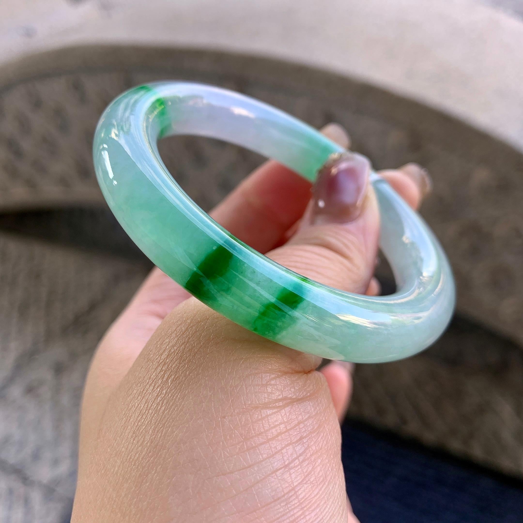 糯冰种飘花圆条手镯（53.8mm）（yc290959）