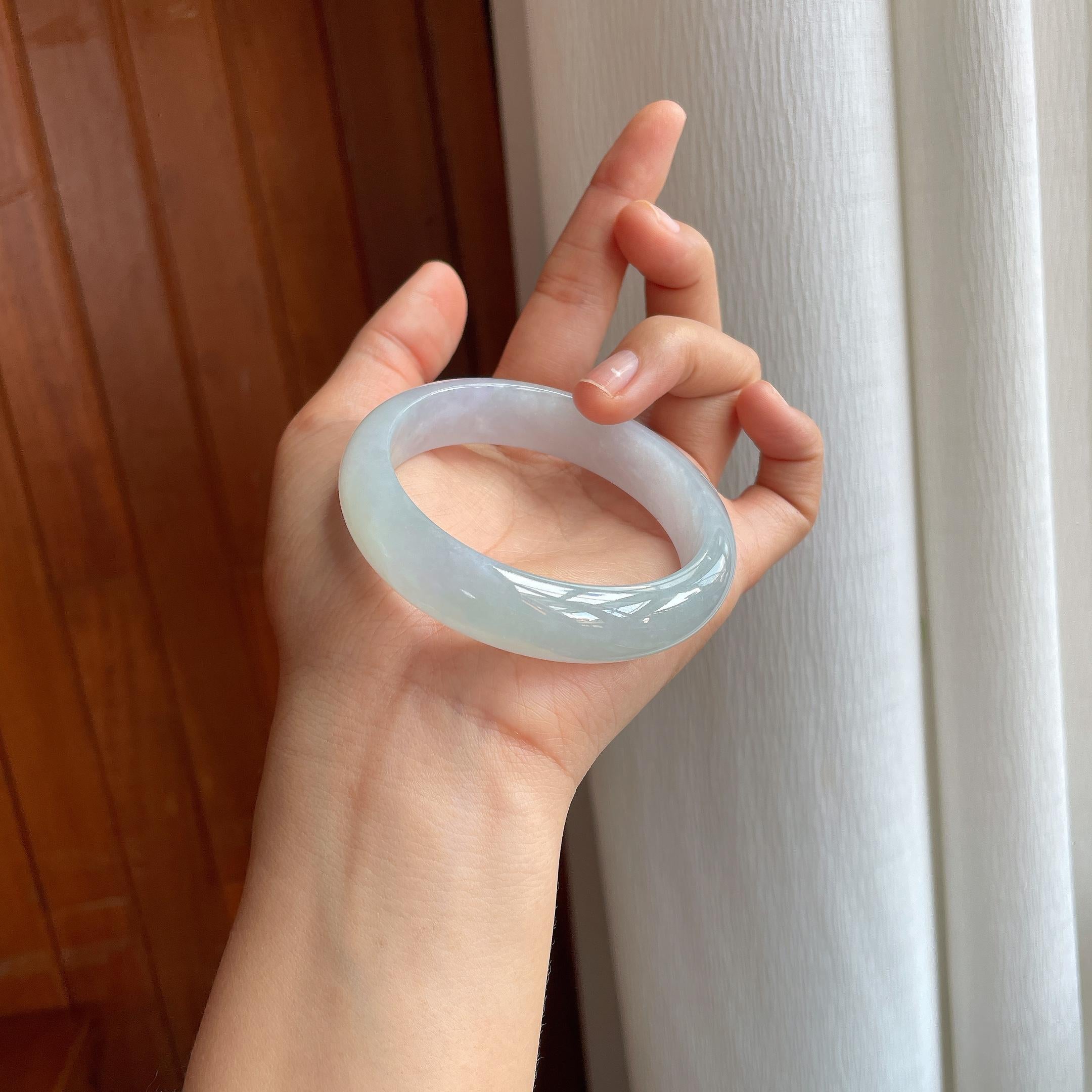 冰种淡底色翡翠平安镯（57.6mm）（yc338534）