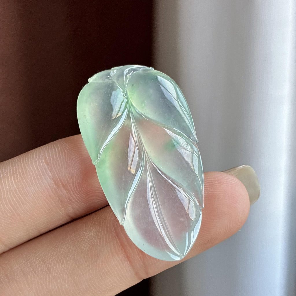 冰种起光飘绿花玉叶挂件（yc739185）