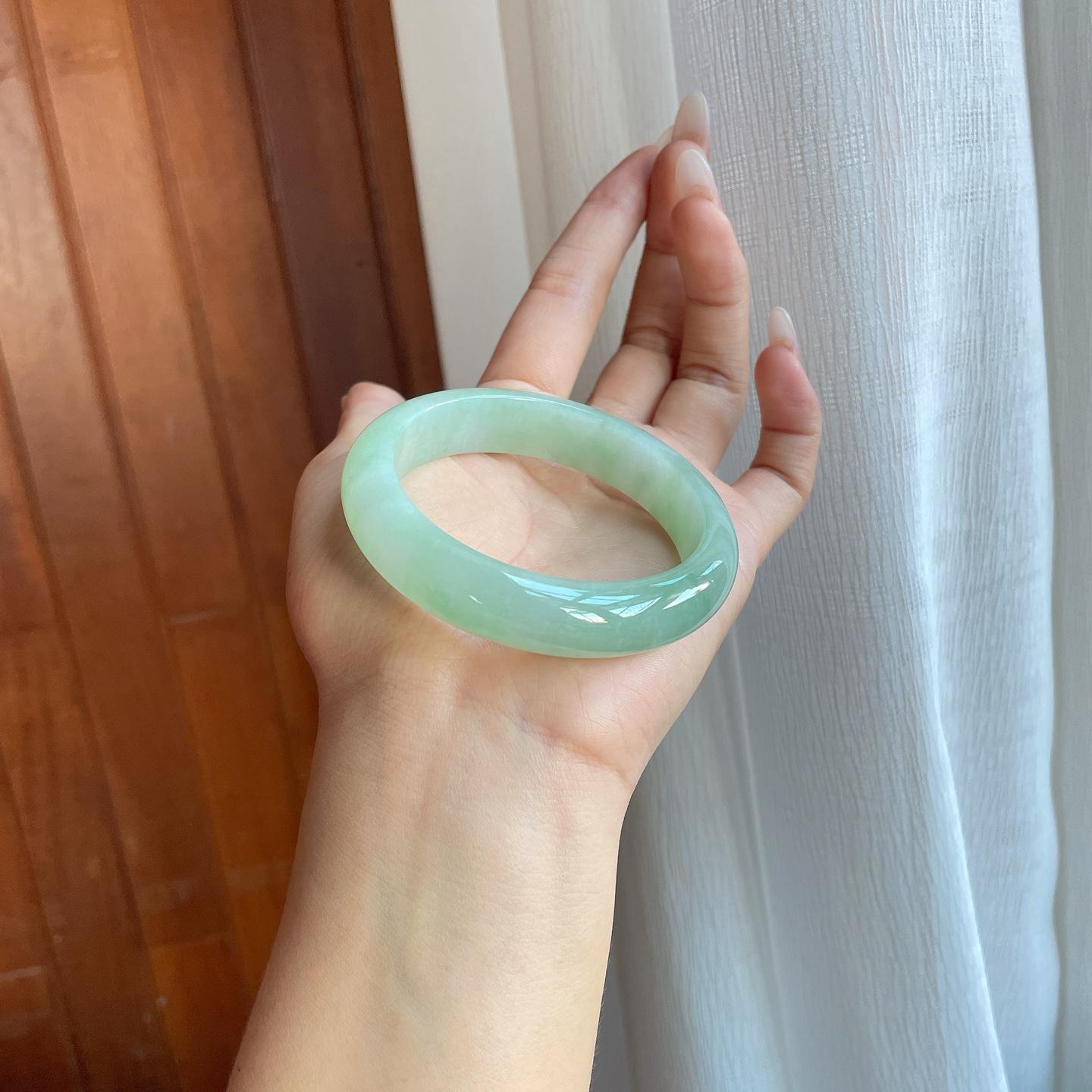 糯冰晴底翡翠平安镯（55.5mm）（yc274435）