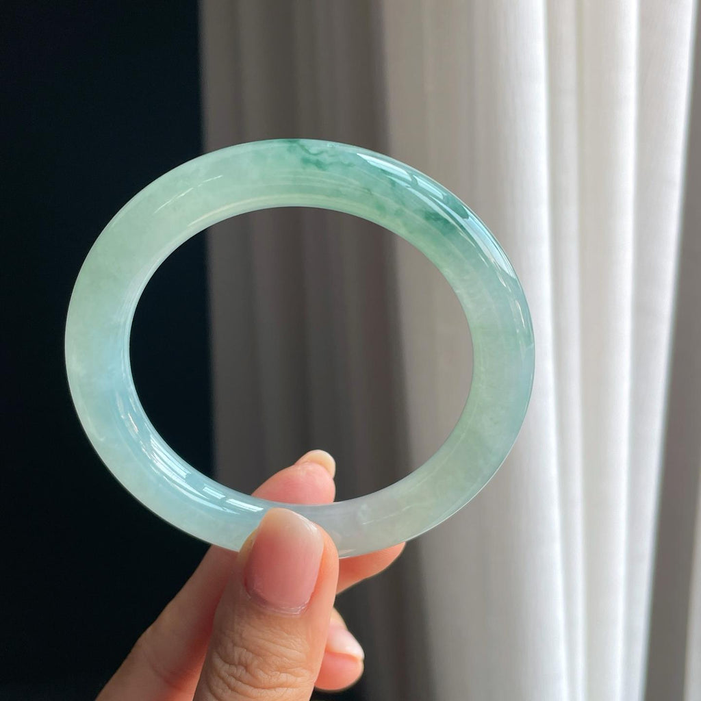 冰种飘花圆条翡翠手镯（56.6mm）（yc389491）