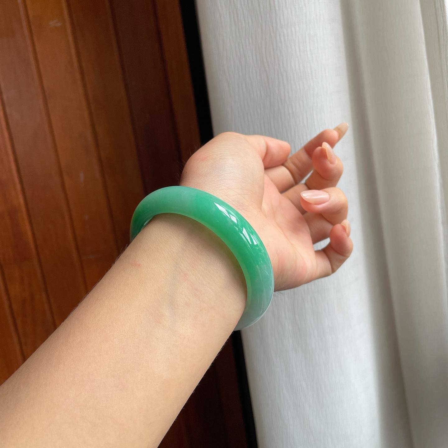 糯冰带色翡翠平安镯（58mm）（yc238189）