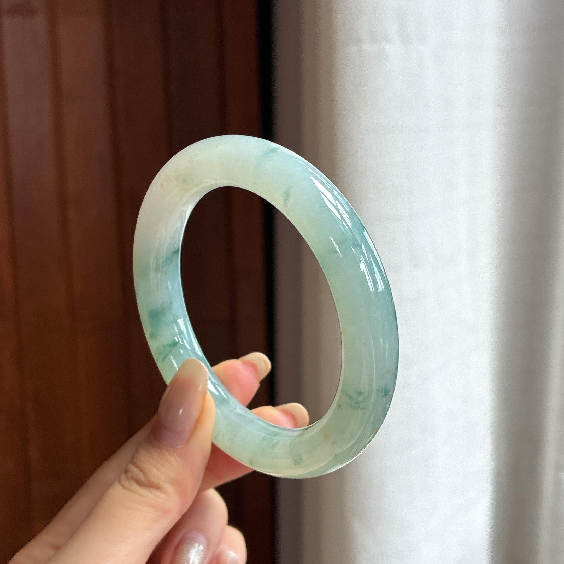 糯冰飘花圆条手镯 56圈 天然缅甸A货翡翠（yc455119）