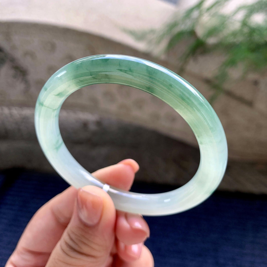 糯冰种飘绿花圆条手镯 54.4圈口 天然缅甸A货翡翠（yc483952）