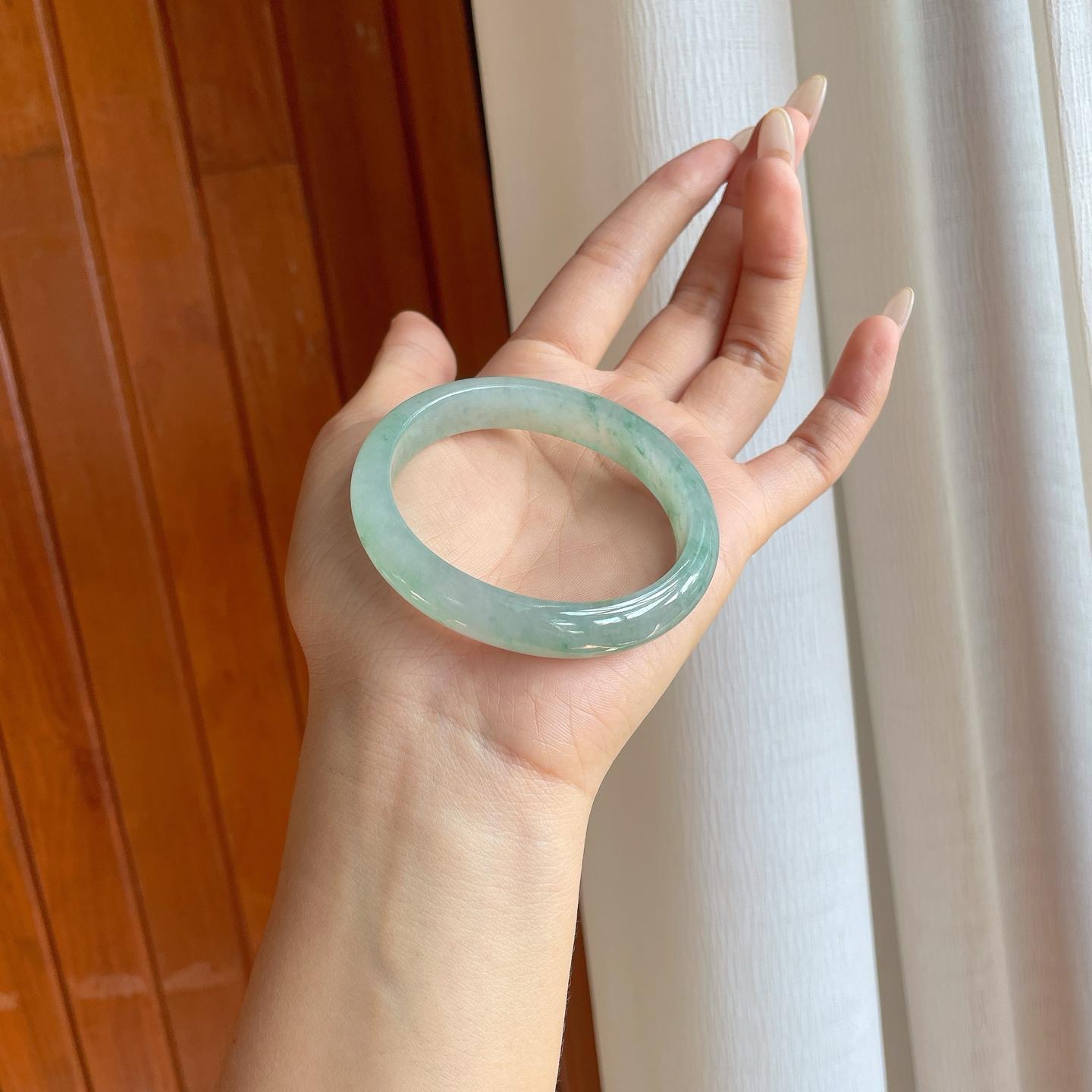 冰种飘花翡翠贵妃镯（55mm）（yc269671）