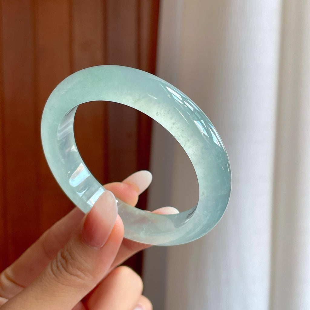 冰玻种淡晴底翡翠平安镯（54.5mm）（yc269034）