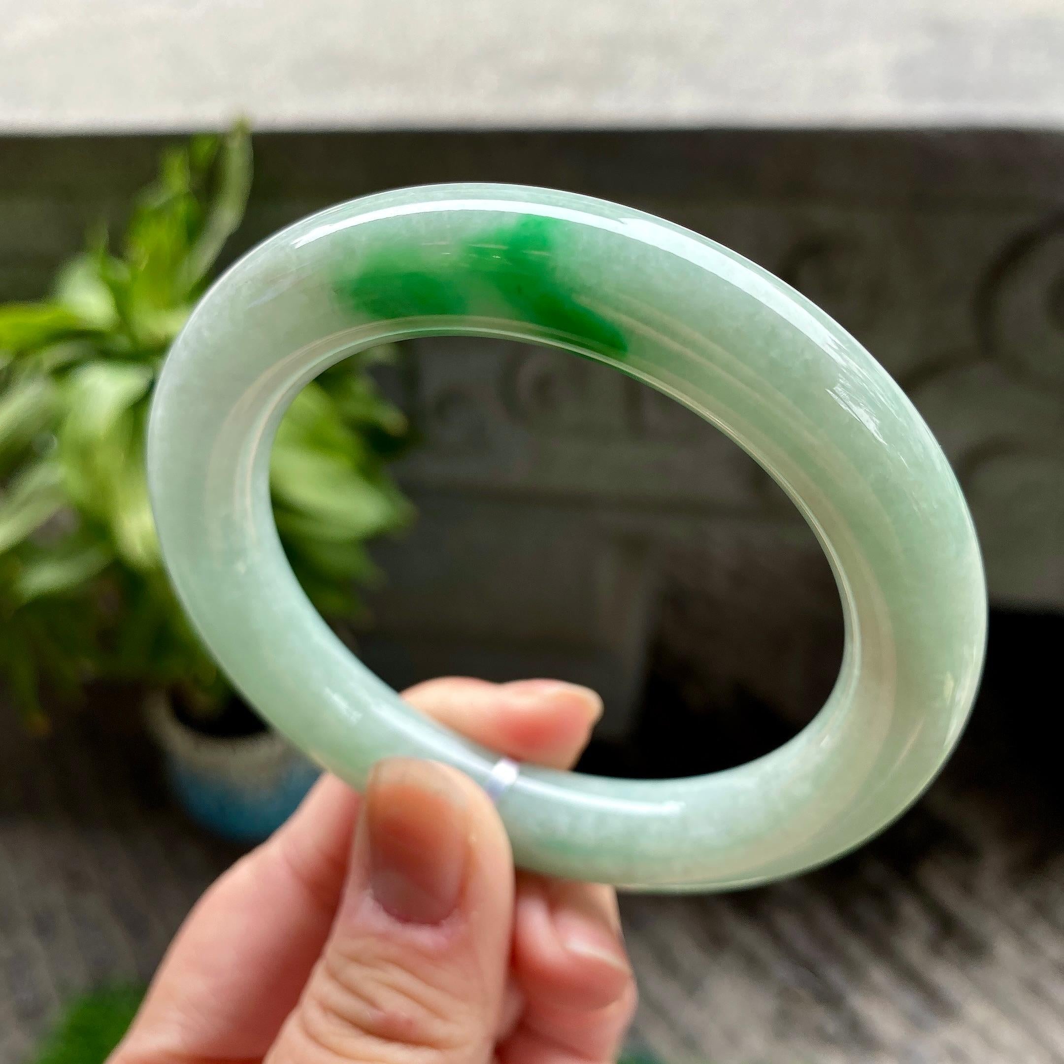 糯种飘翠绿圆条手镯57.5圈口 天然缅甸A货翡翠（yc318376）