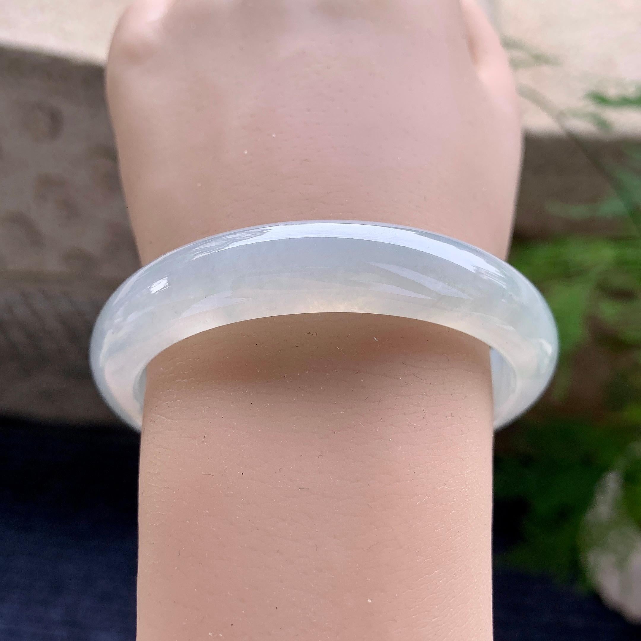 糯冰种无色贵妃手镯（56.2mm）