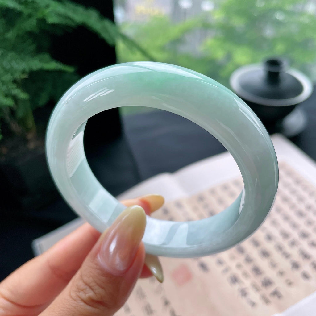 细糯种飘绿正圈平安镯55.5圈 天然缅甸A货翡翠（yc473061）