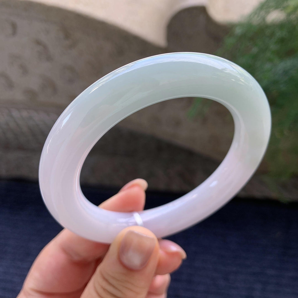 大圈口 细糯种淡春彩圆条手镯 58.5圈口 天然缅甸A货翡翠（yc400185）