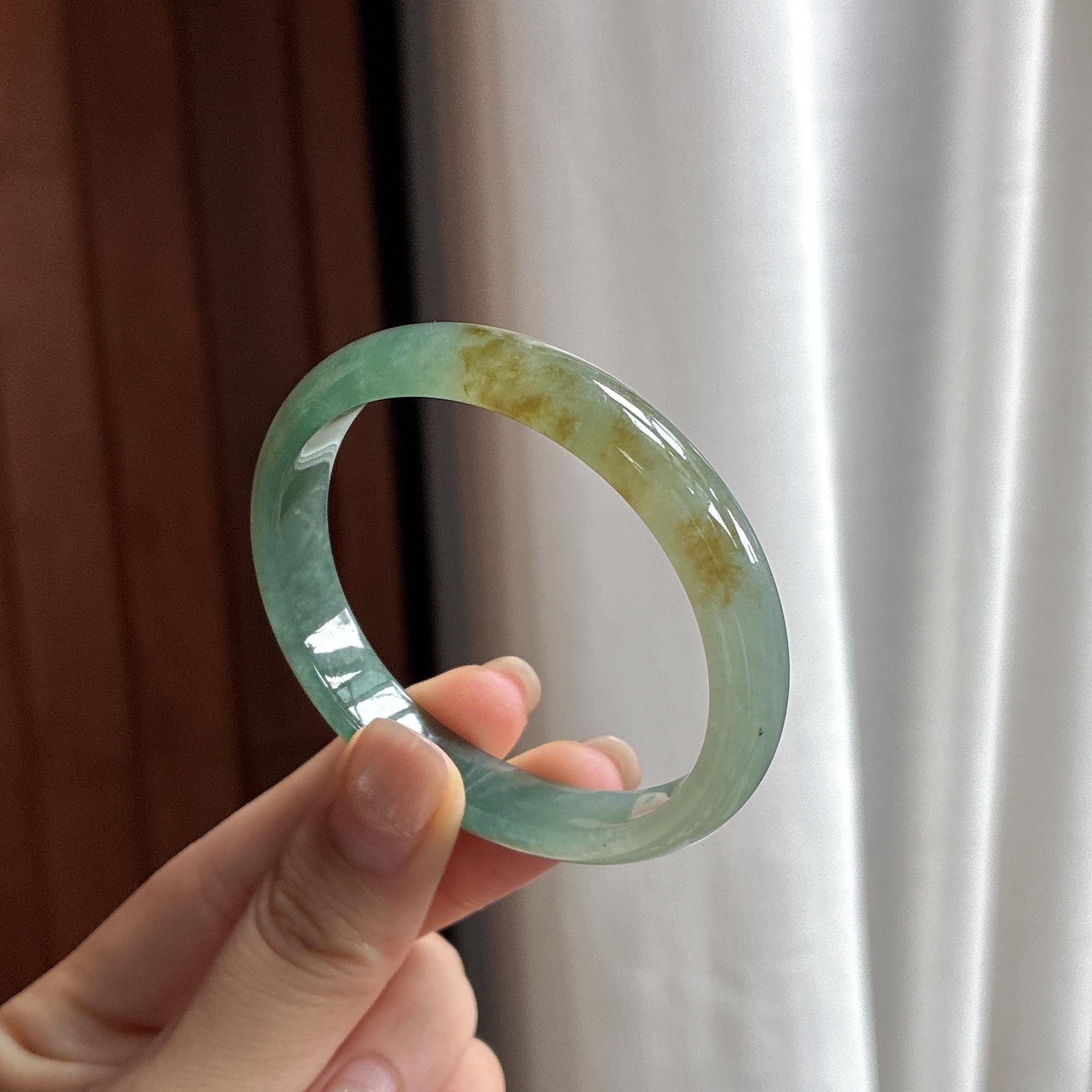糯冰晴底飘黄特色贵妃镯 54圈 天然缅甸A货翡翠（yc483708）