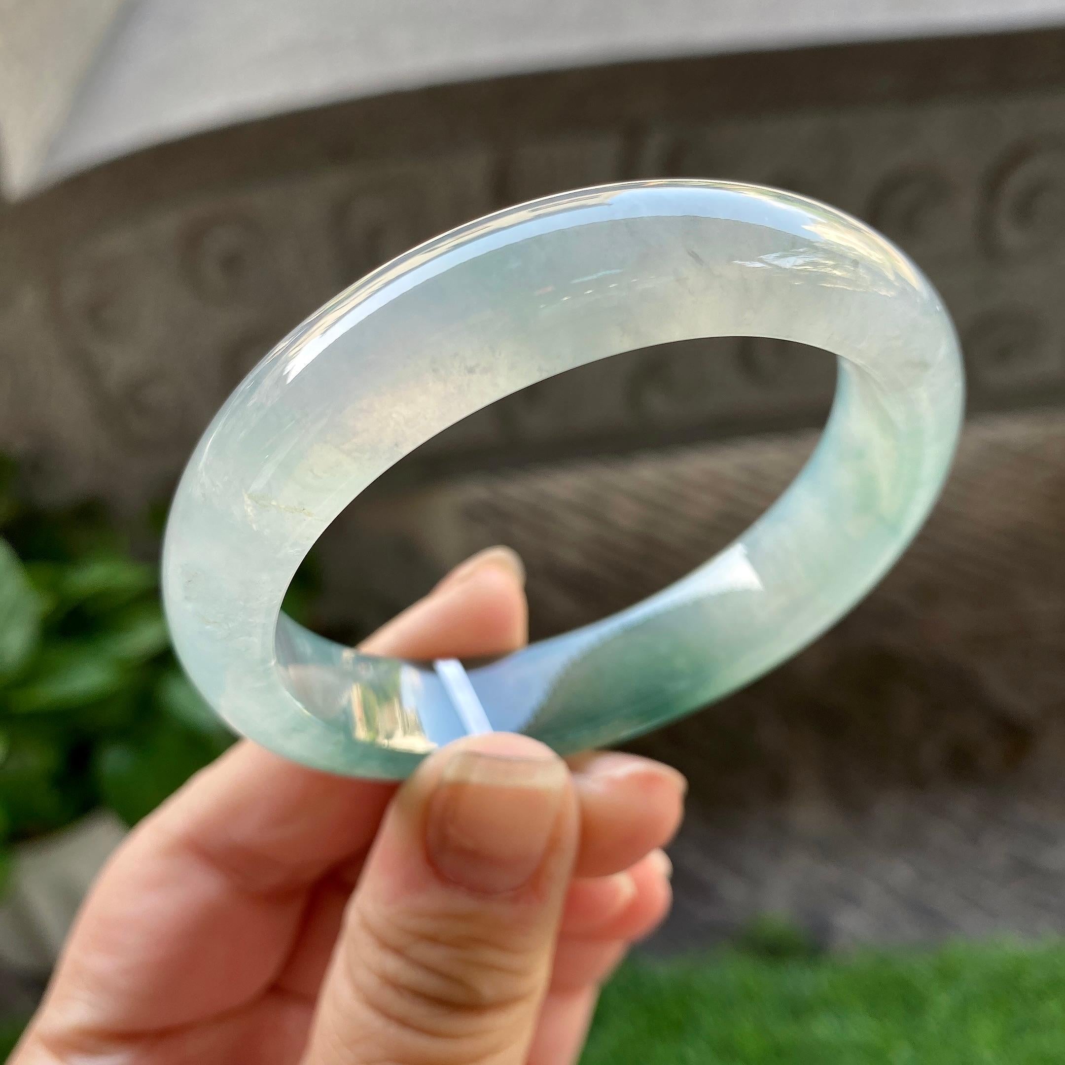 糯冰种半山水贵妃手镯（54.5mm)（yc304779）
