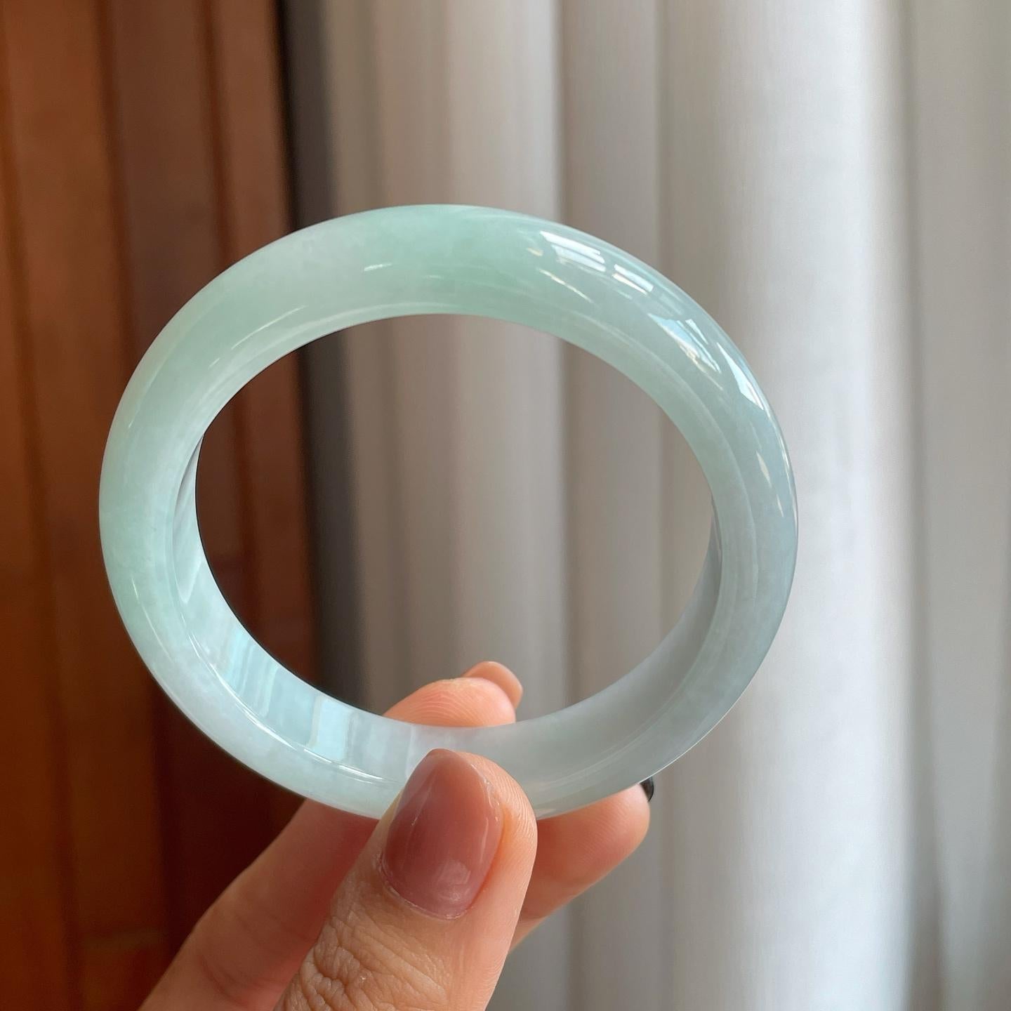 糯冰淡底色翡翠平安镯（53.5mm）（yc279361）