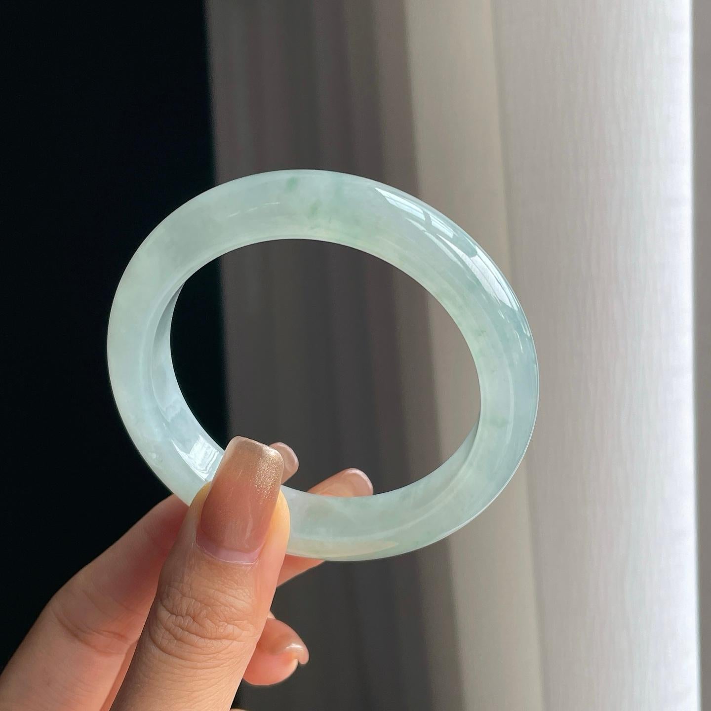 冰种淡底色翡翠平安镯（55.8mm）（yc374767）