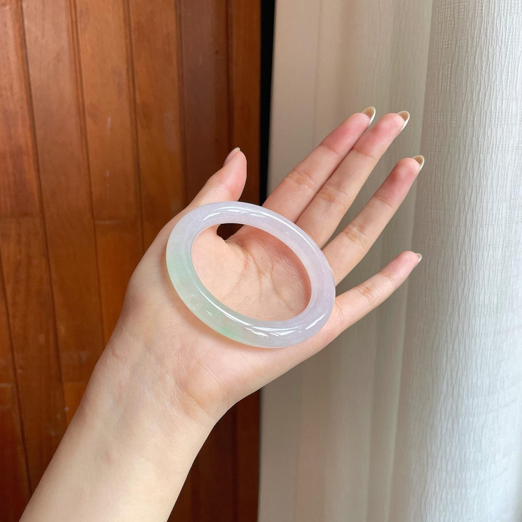 冰种淡春底翡翠圆条手镯（52mm）（yc369227）