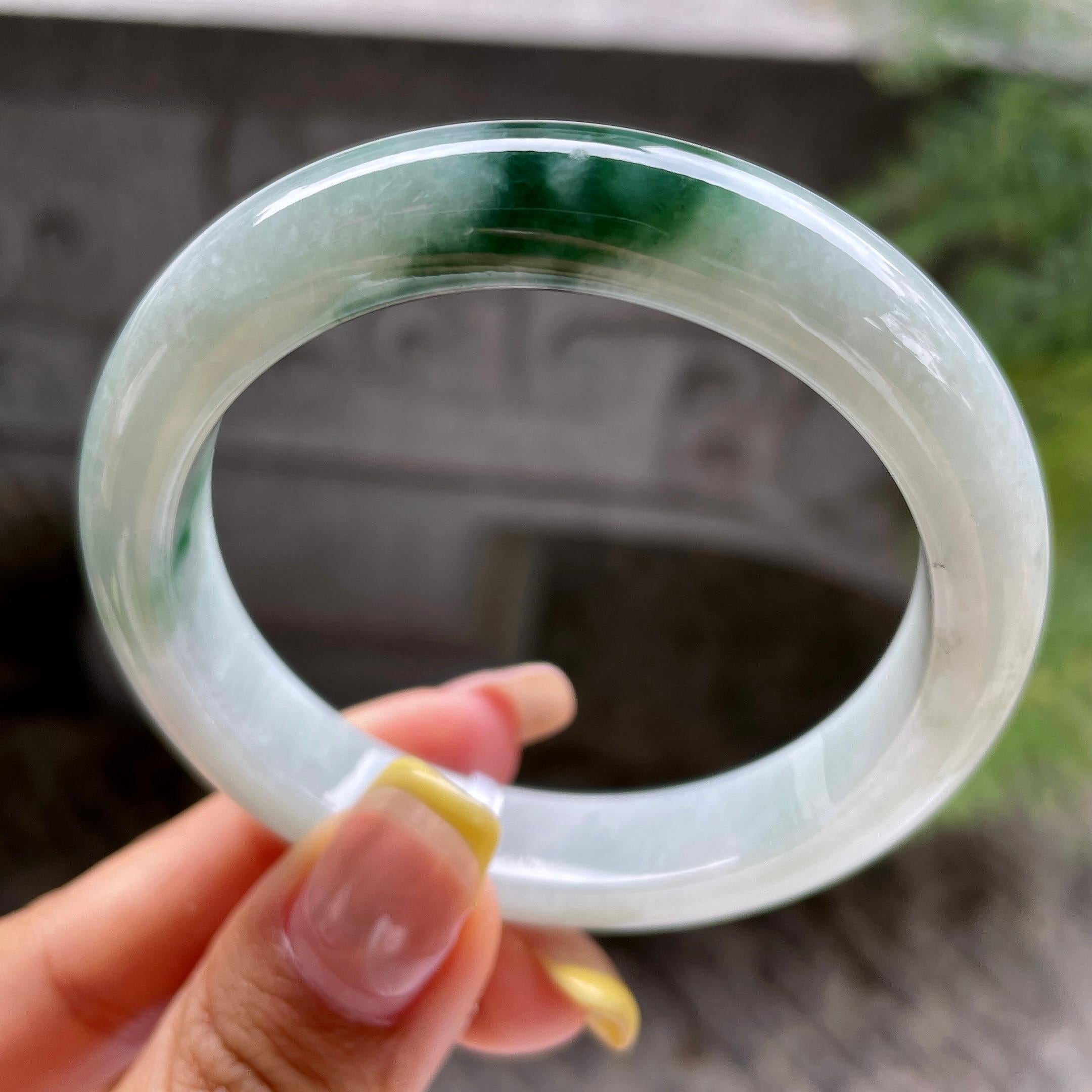 小圈口    细糯种飘花正圈平安镯52.7圈         天然缅甸A货翡翠（yc389224）