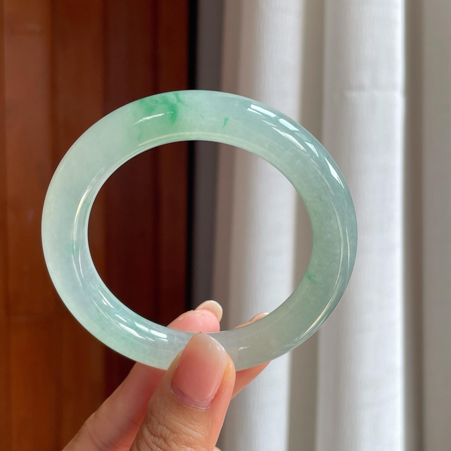 冰种带色翡翠圆条手镯（55.3mm）（yc407680）