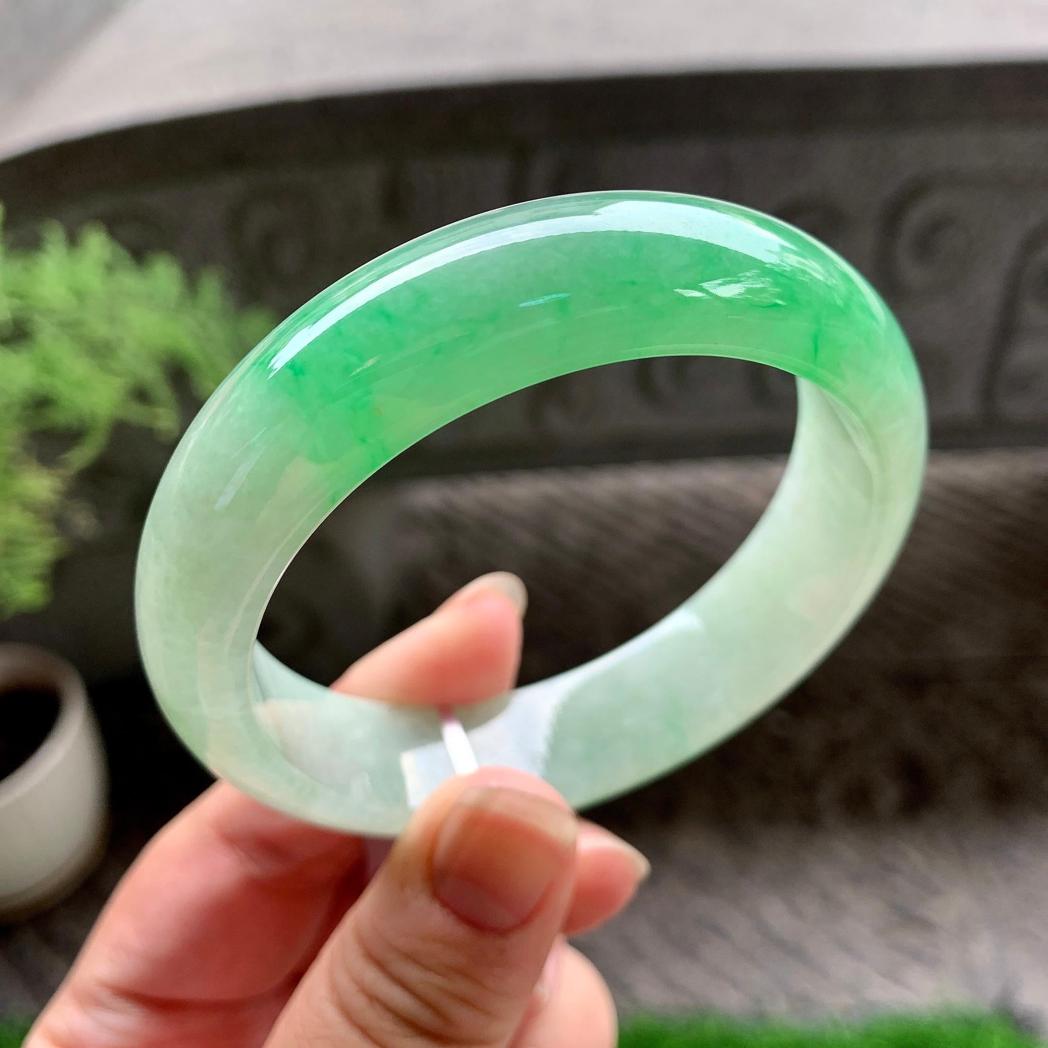 细糯种翠绿宽版轮胎手镯（59.3mm）（yc225043）