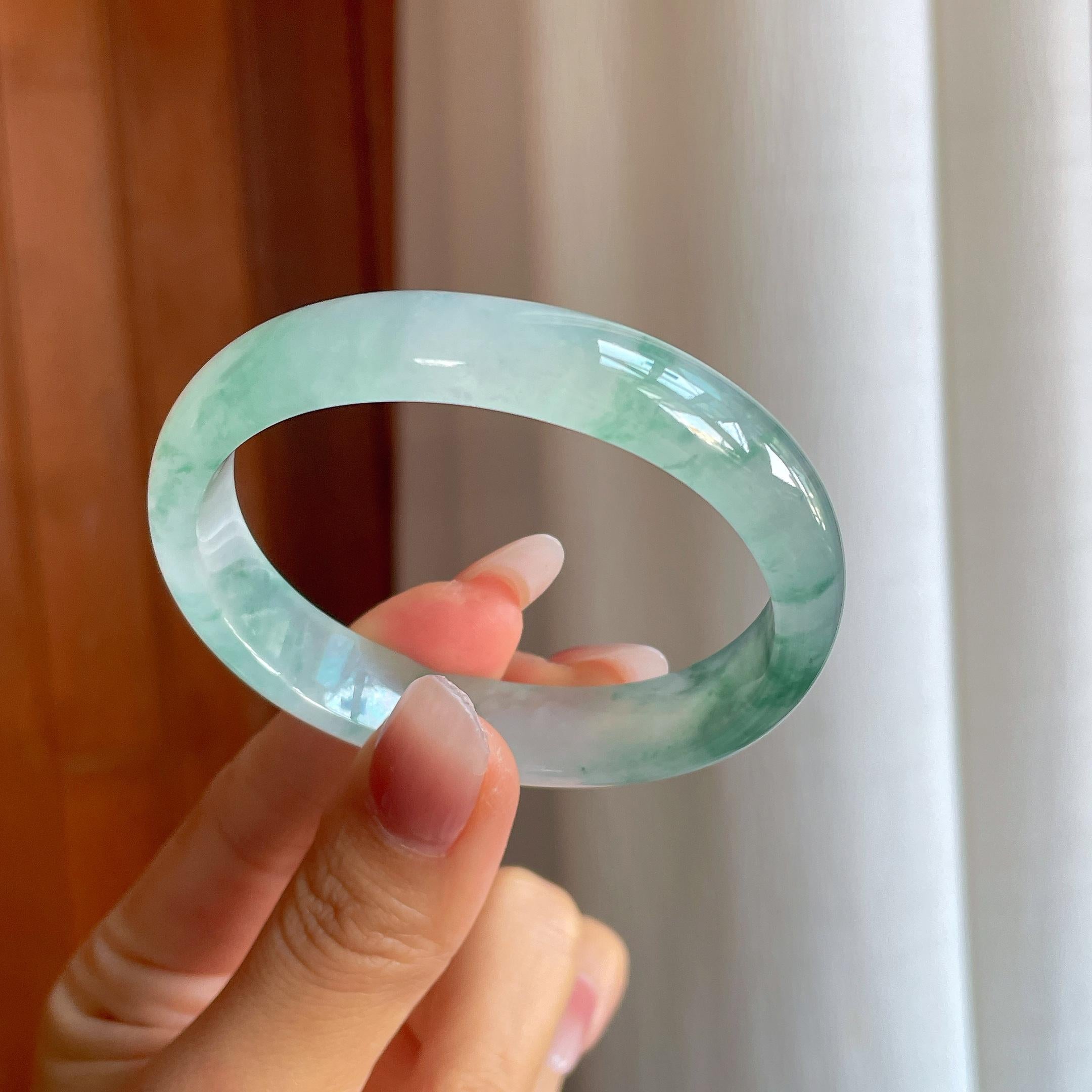 冰种飘花翡翠贵妃镯（55mm）（yc312044）