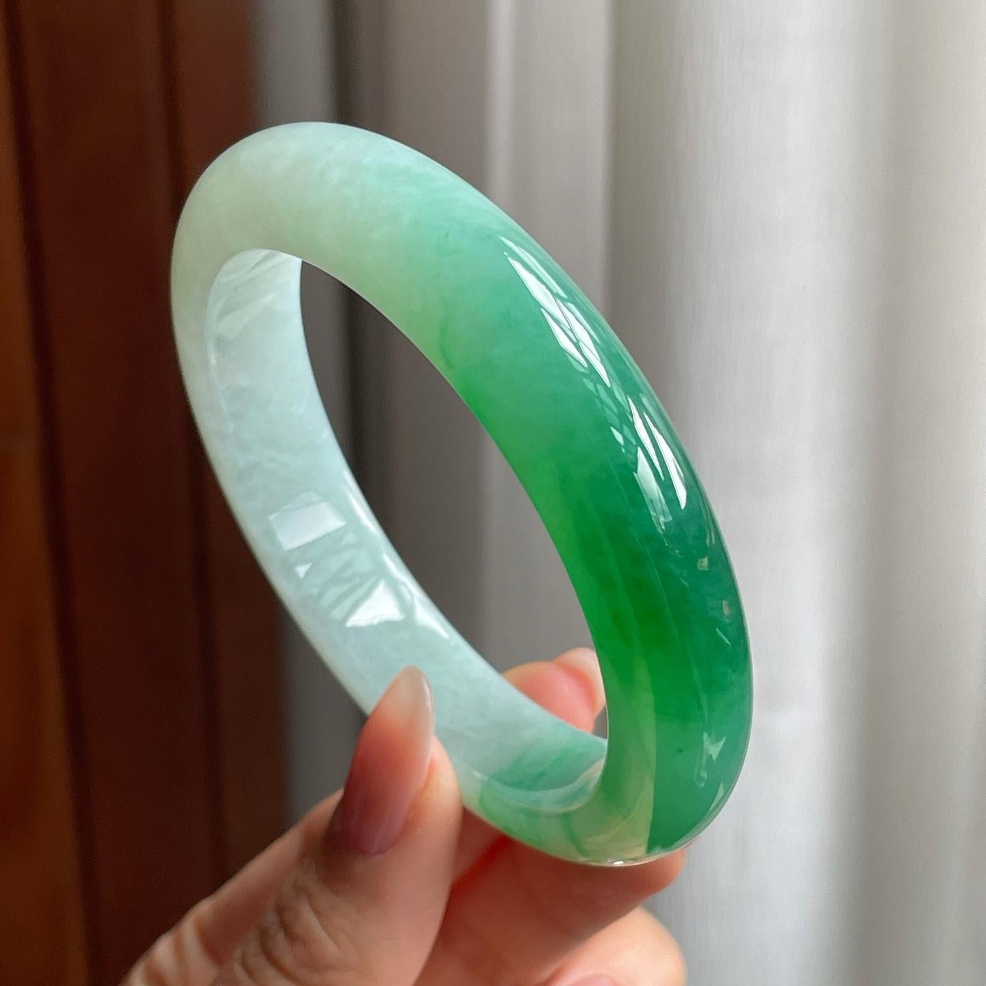 冰种阳绿翡翠平安镯（56mm）（yc177193）