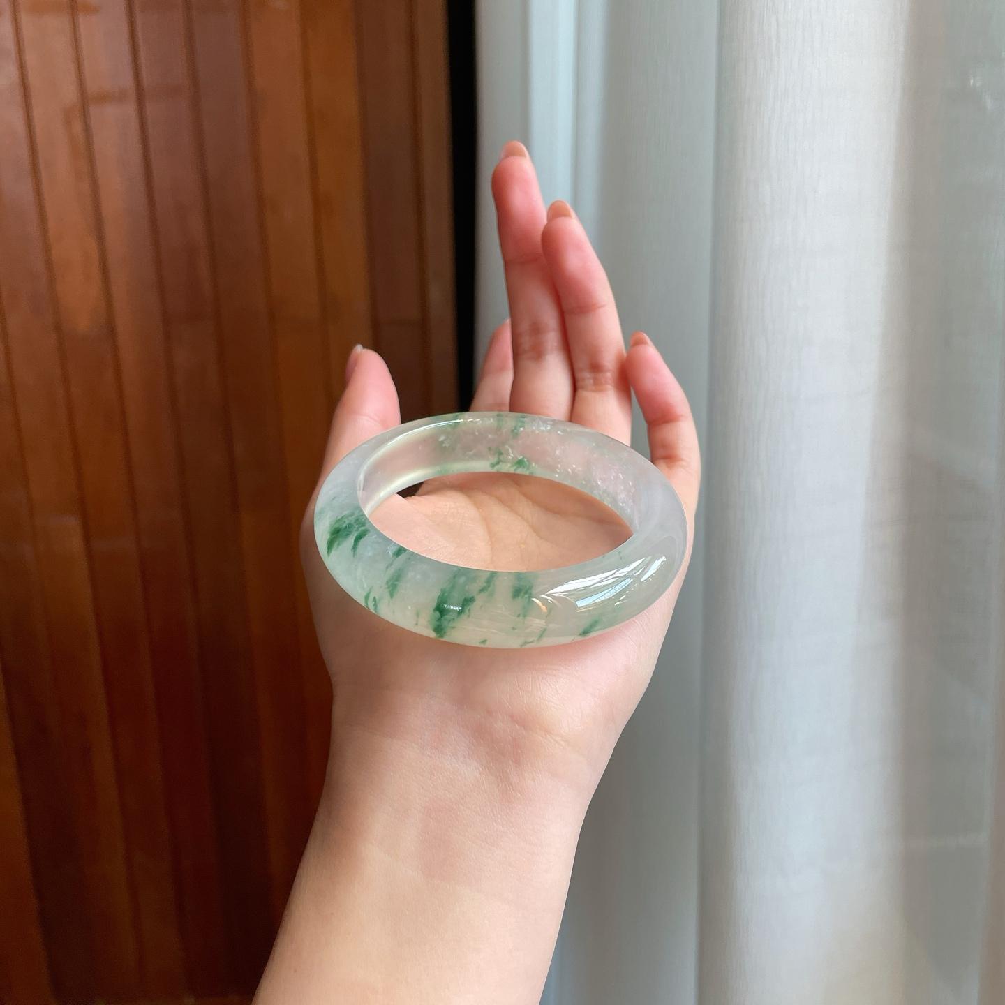 冰玻种飘花翡翠平安镯（57mm）（yc335286）