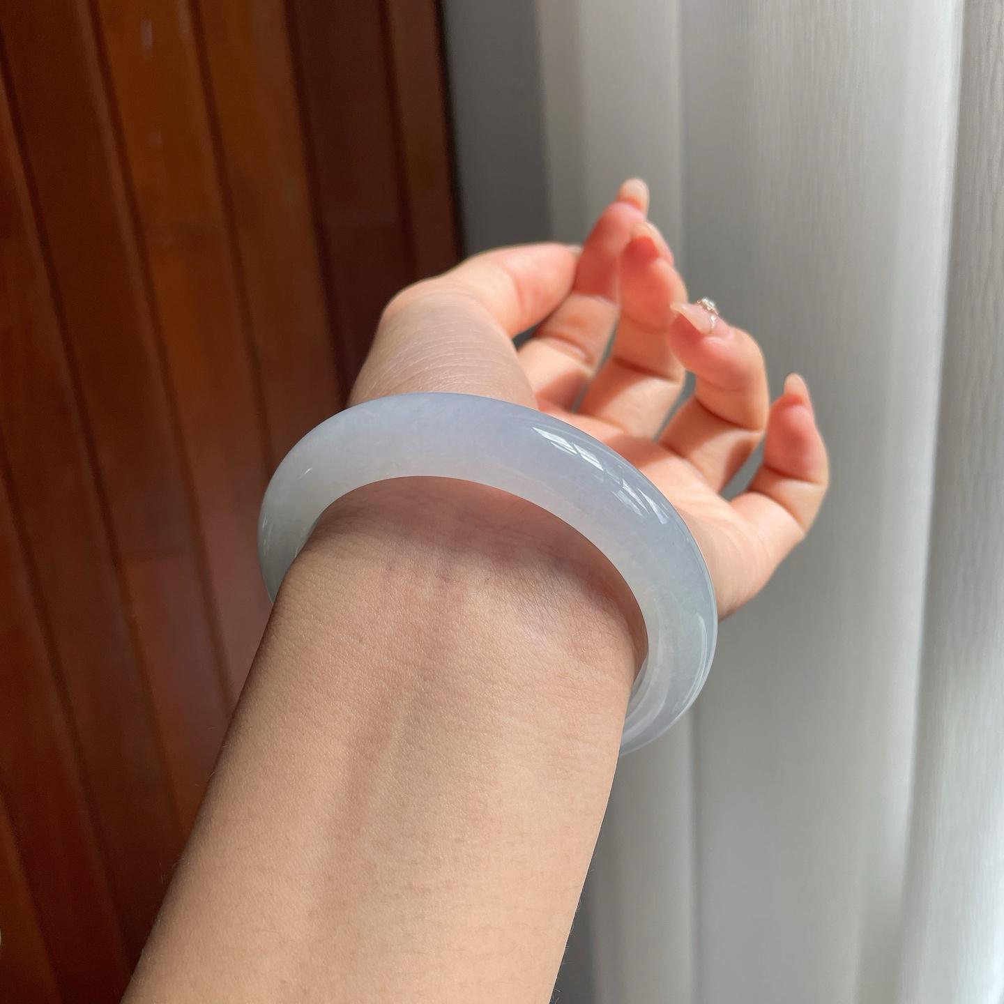 糯冰种带色翡翠平安镯（54mm）