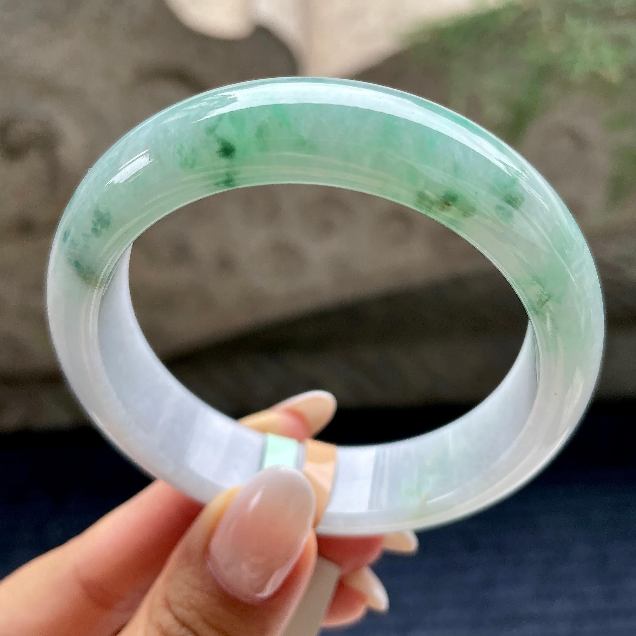 细糯种飘花正圈平安镯56.6圈        天然缅甸A货翡翠（yc405530）