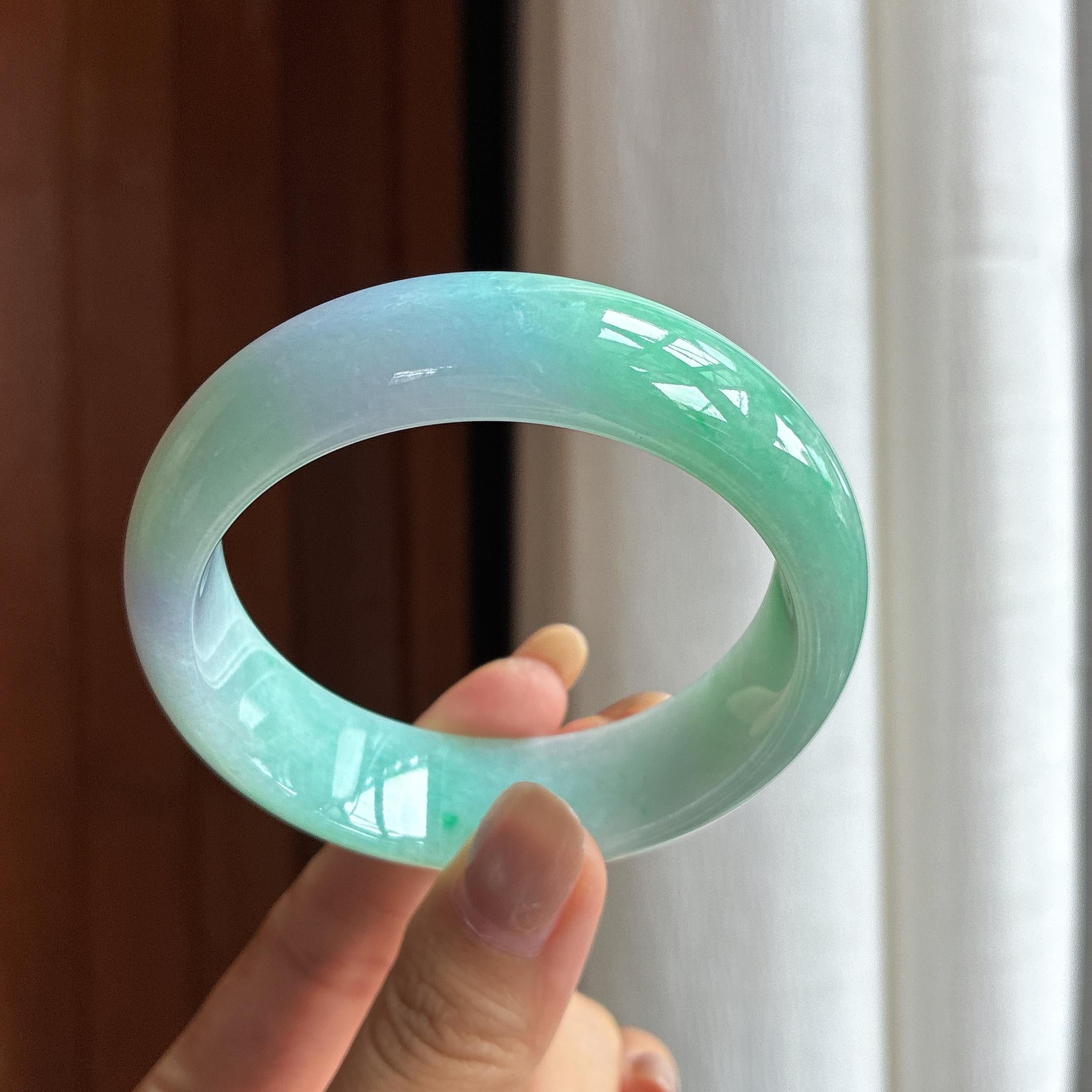 糯冰宽版春彩翡翠手镯（58.5mm）（yc420186）