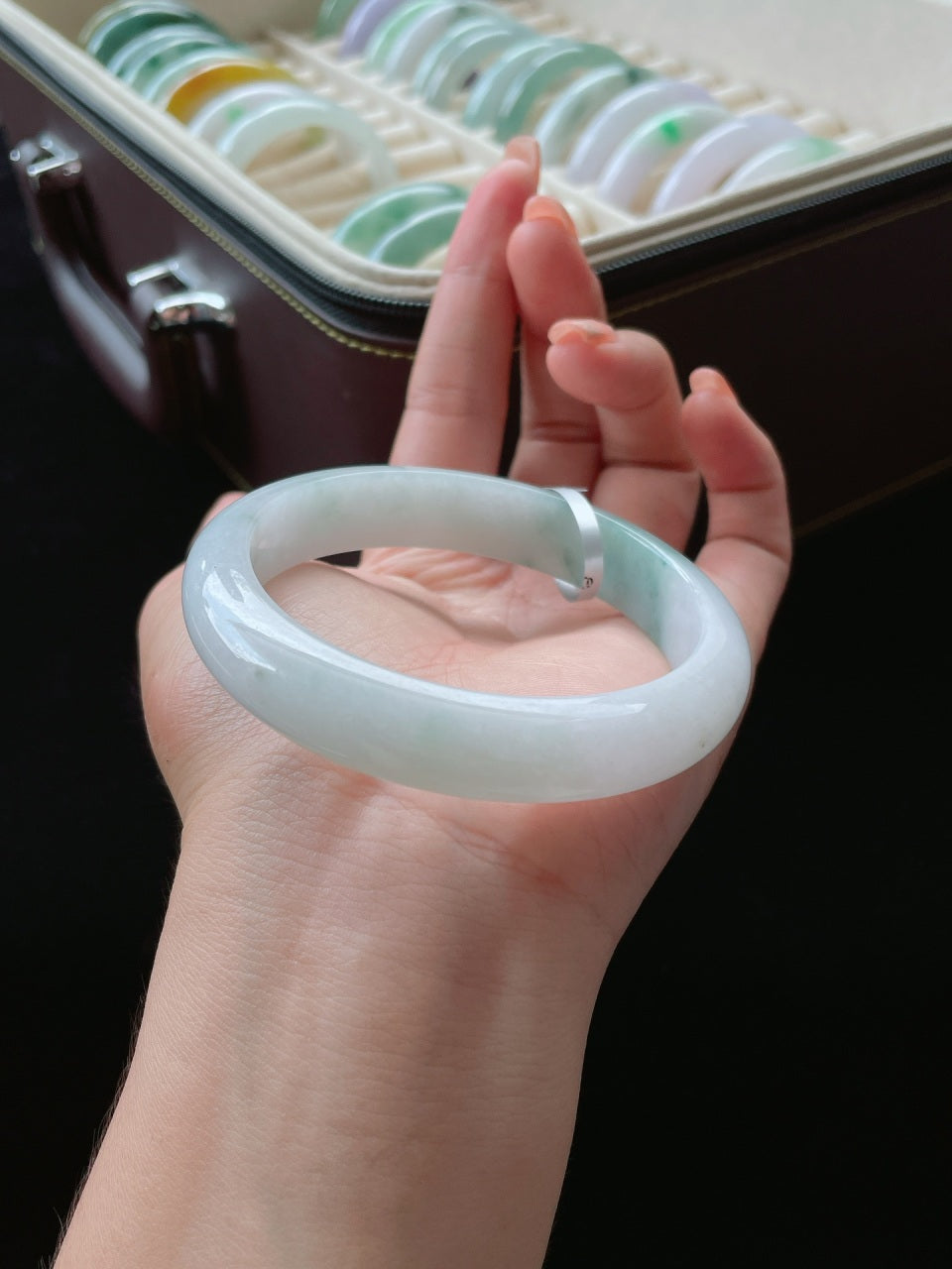 细糯飘花翡翠手镯（59.5mm）（yc016638）