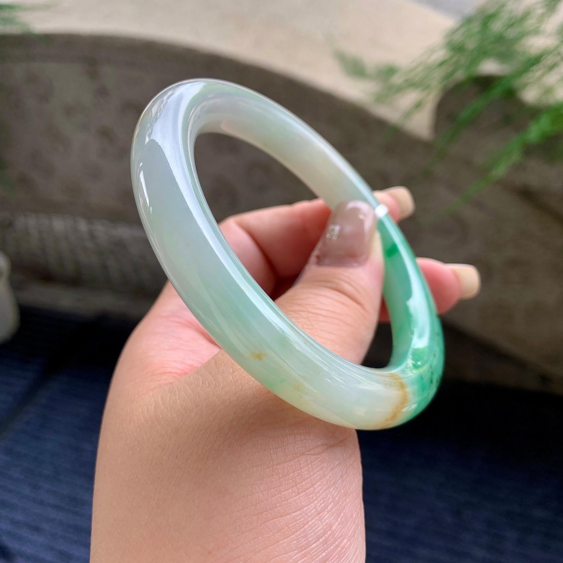 大圈口 糯冰种翠绿飘花洒金圆条手镯 59圈口 天然缅甸A货翡翠（yc464046）