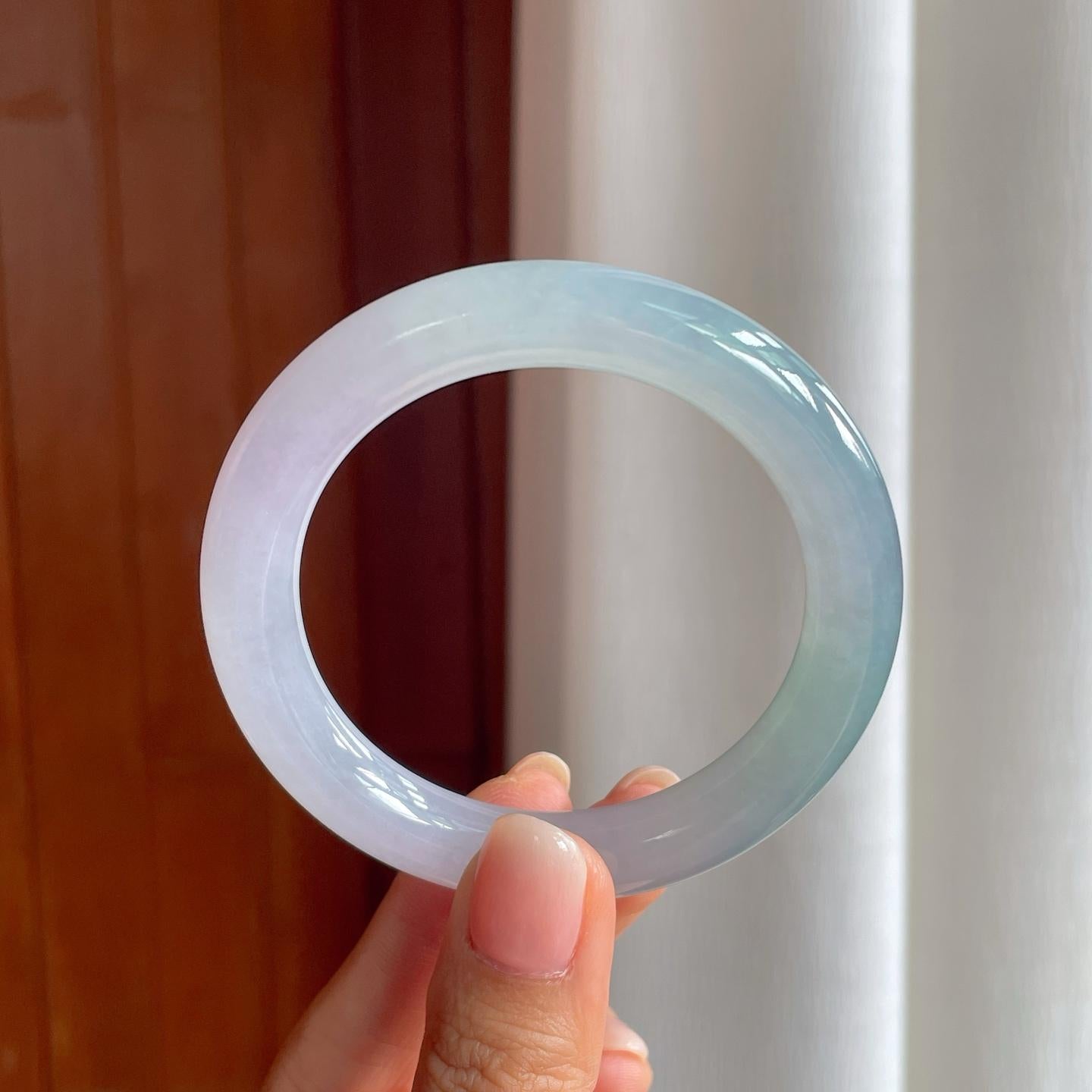 冰种春带彩翡翠圆条手镯（54mm)（yc376774）