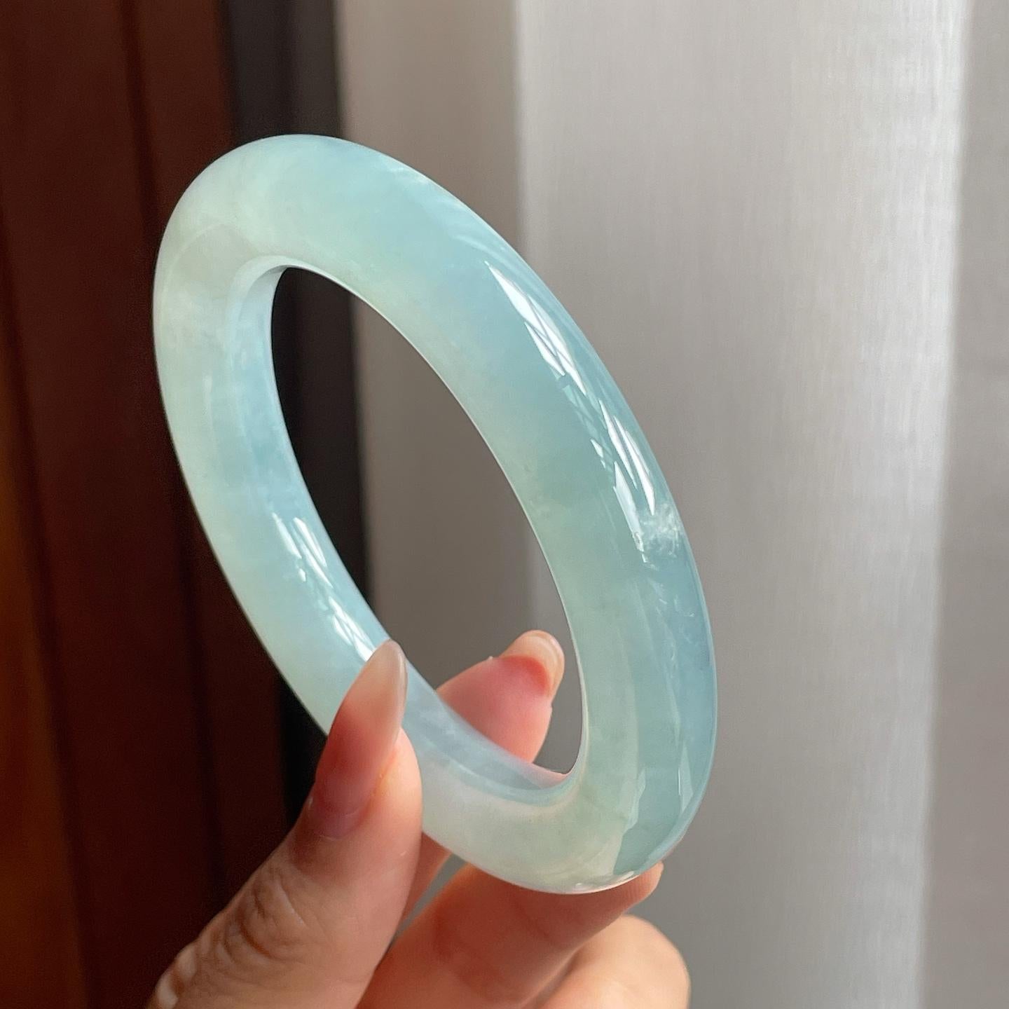 糯冰种晴底翡翠圆条手镯（57mm）（yc200133）
