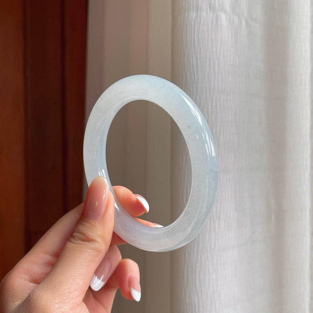 糯冰淡底色翡翠圆条手镯（55.7mm)（yc376718）