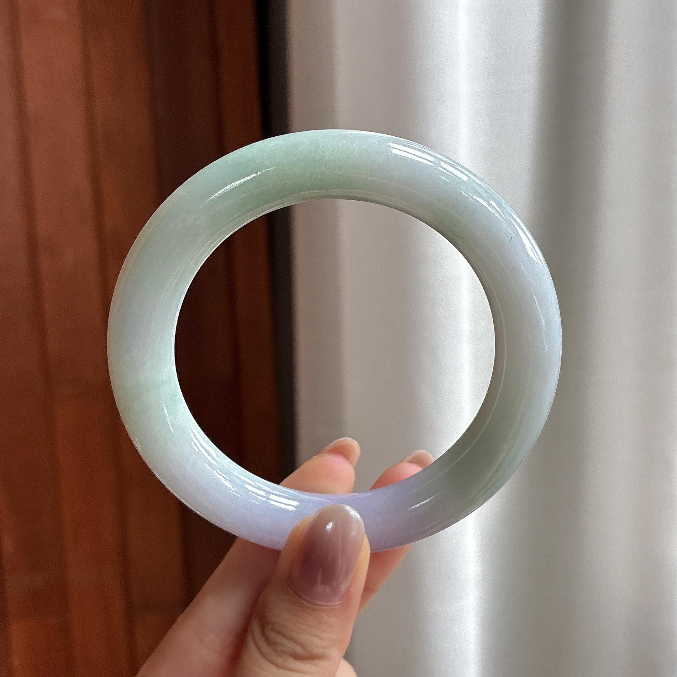 细糯冰春带彩圆条手镯 58圈 天然缅甸A货翡翠（yc537658）