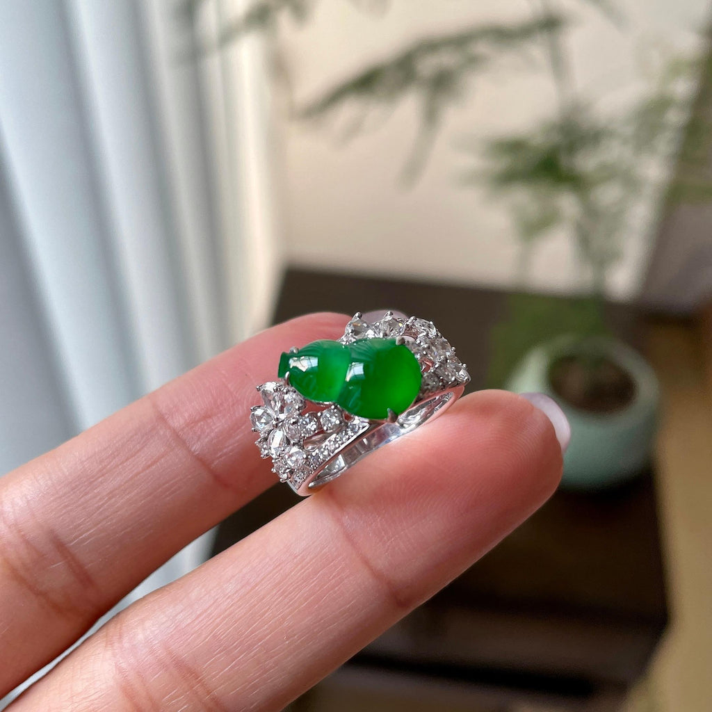 18k金钻镶冰种满绿葫芦戒指（yc310110）