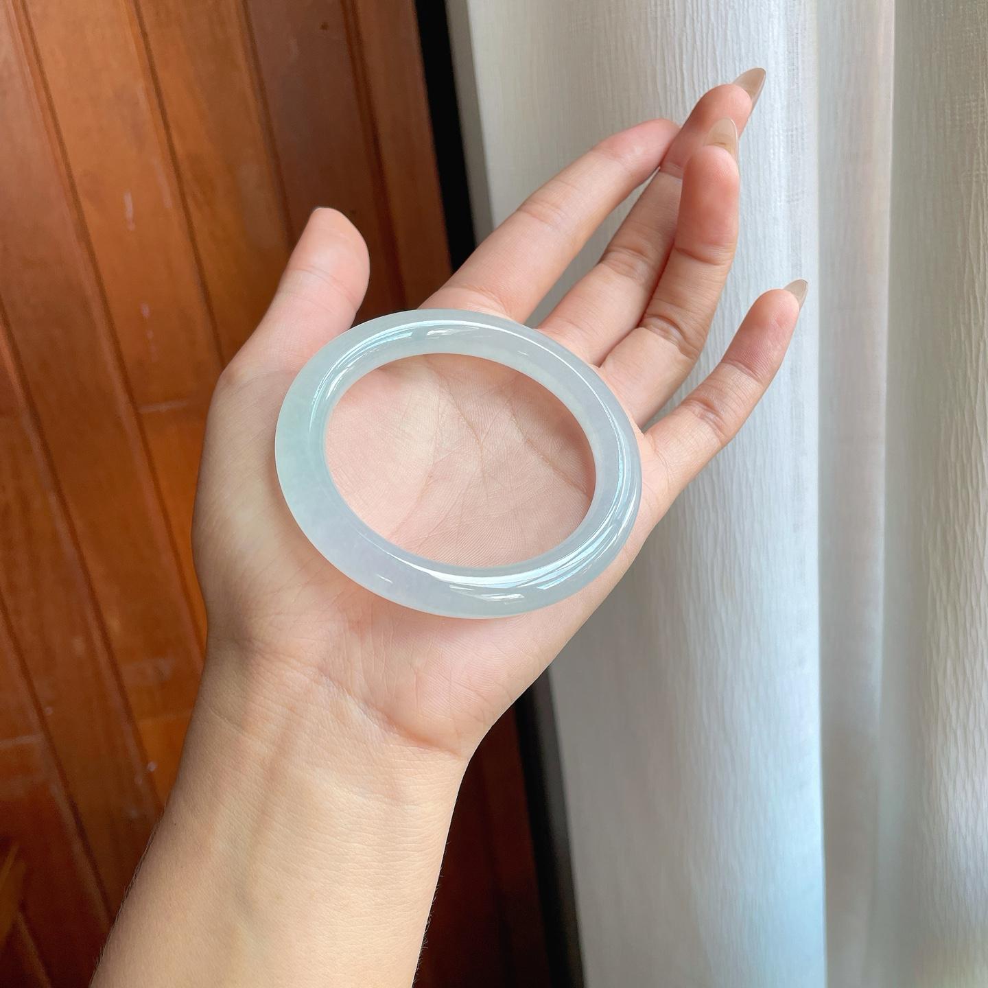 冰种蓝晴底翡翠圆条手镯（54mm）（yc242097）