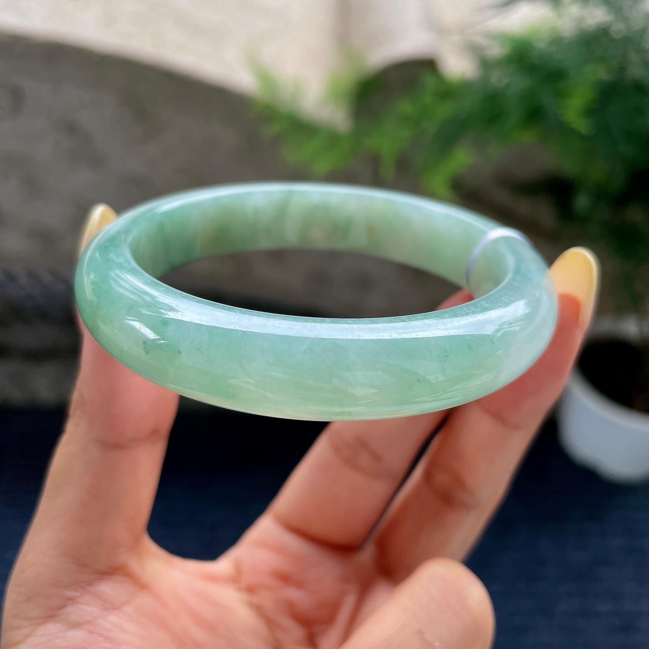 大圈口 细糯种晴底飘花正圈平安镯58圈 天然缅甸A货翡翠（yc489155）