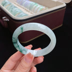 糯冰飘花正圈翡翠手镯（56mm）（yc017393）