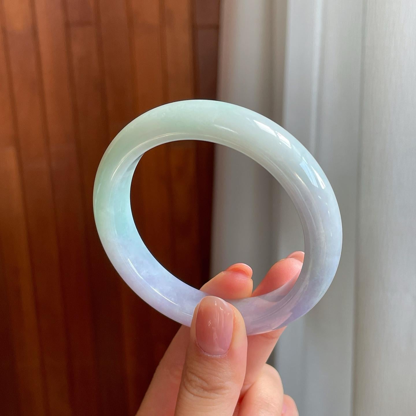 糯冰春带彩翡翠平安镯（56mm)（yc323237）