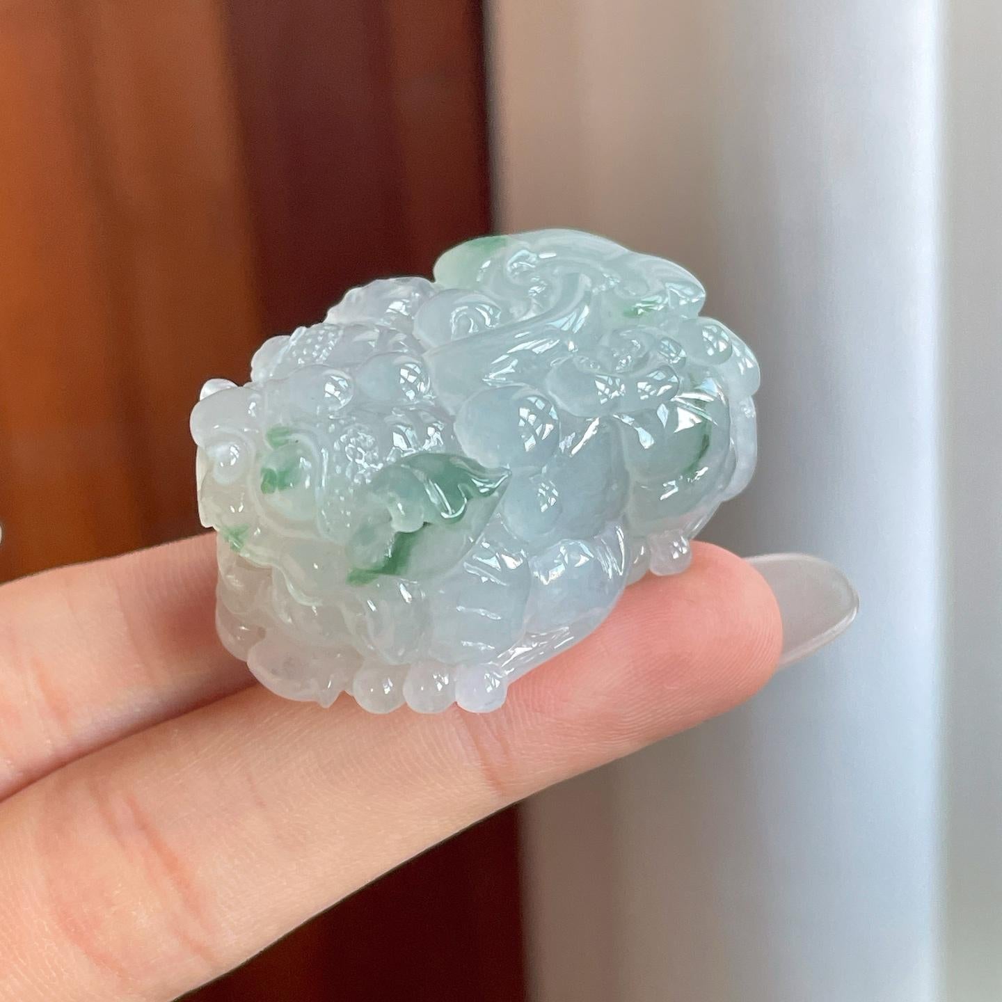 糯冰带飘花翡翠貔貅（yc269025）