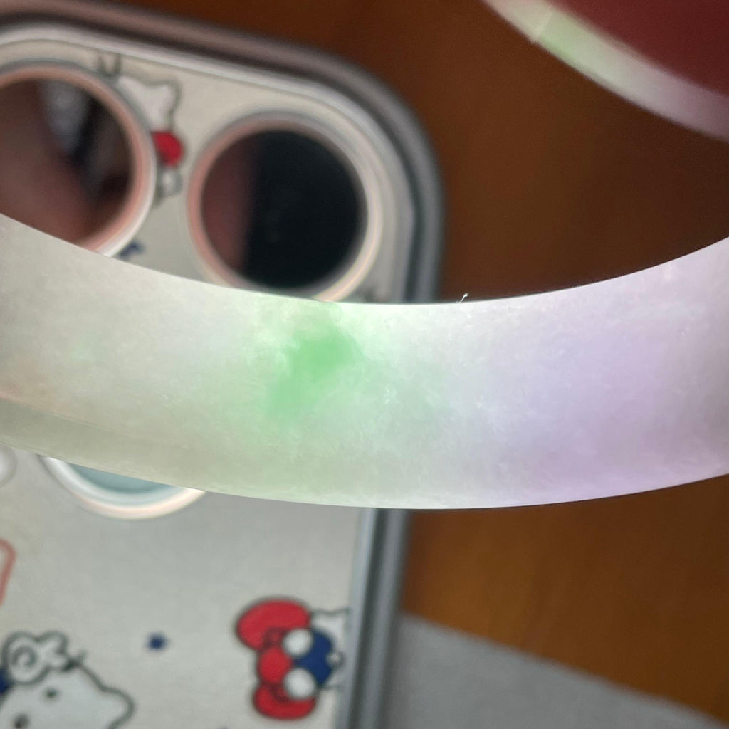 细糯种淡春带彩正圈手镯56圈   天然缅甸A货翡翠（yc441133）