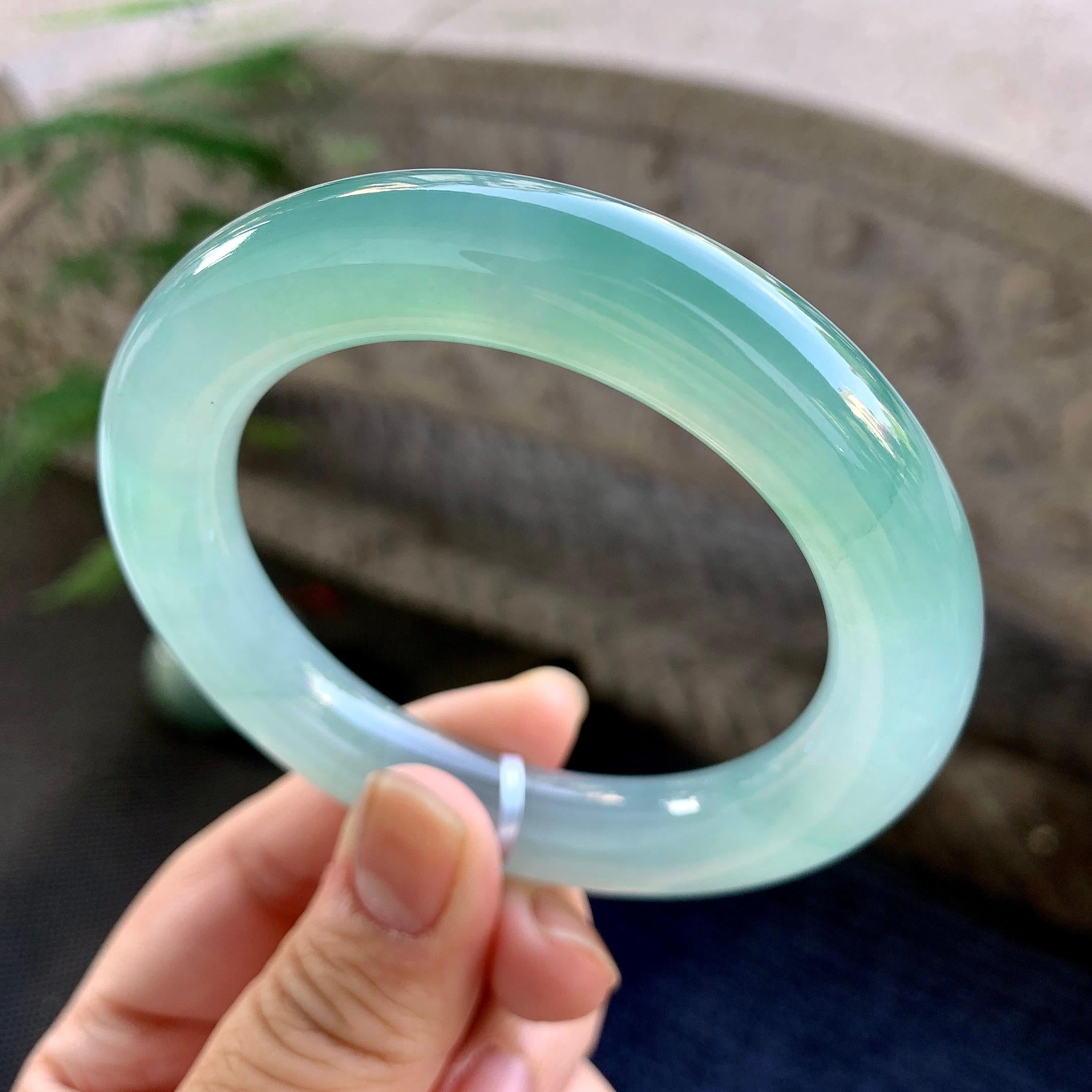 糯冰种晴水圆条手镯（55.3mm）（yc264050）